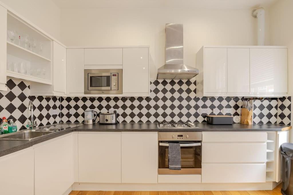 Beautiful 1 Bed Flat 2 Minute Walk To Camden Station Apartment *