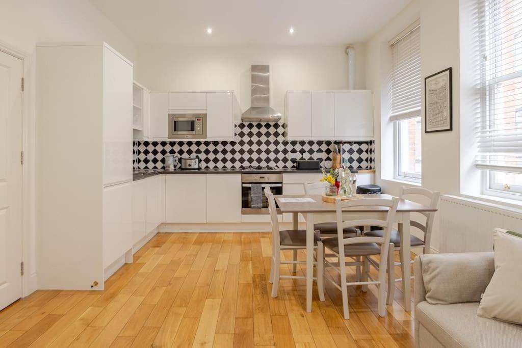 Beautiful 1 Bed Flat 2 Minute Walk To Camden Station London